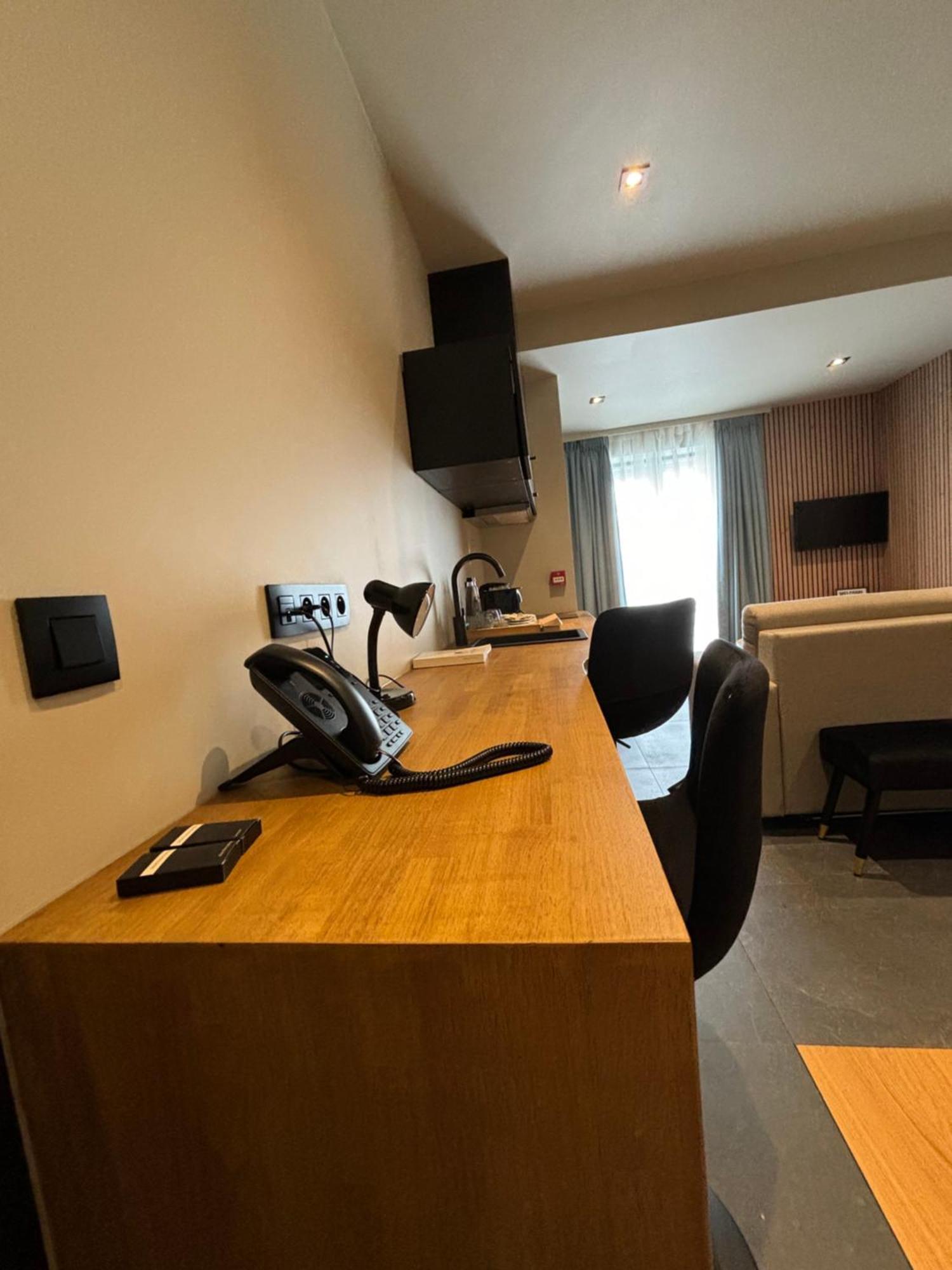 Hotel Mezza Notte Ronse Exterior photo
